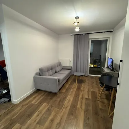 Riverside With Cityscape Views Kwiatkowskiego Free Parking