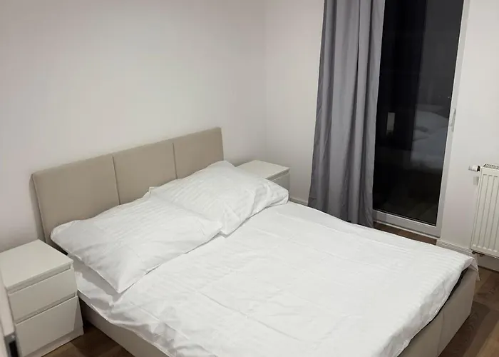 Appartamento Riverside With Cityscape Views Kwiatkowskiego Free Parking *