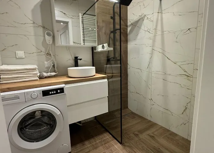 Riverside With Cityscape Views Kwiatkowskiego Free Parking *