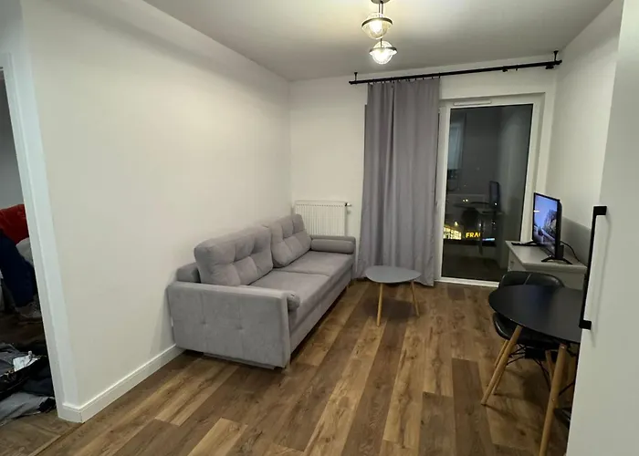 Riverside With Cityscape Views Kwiatkowskiego Free Parking